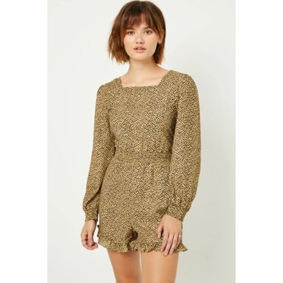 Hayden Printed Long Sleeve Smock Waist Romper - Size Small - Picture 1 of 9